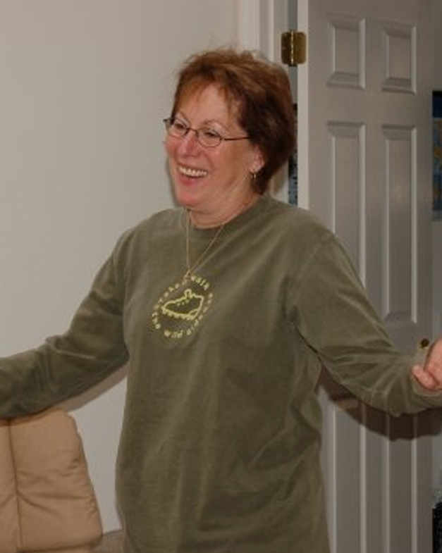 Linda Robitshek-Tollefson